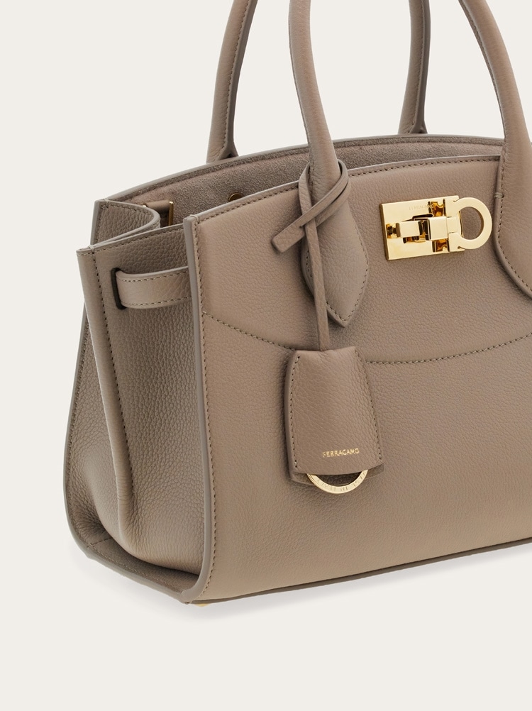 New Ferragamo Studio soft bag (M) Gallery image 7