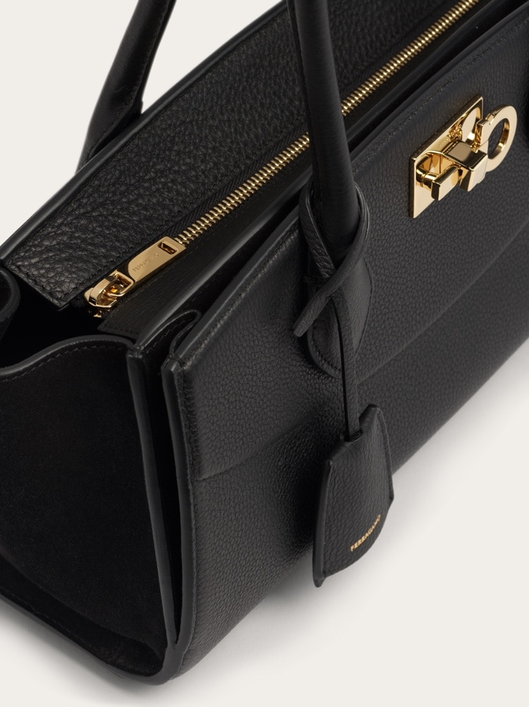 New Ferragamo Studio soft bag East West (M) Gallery image 6