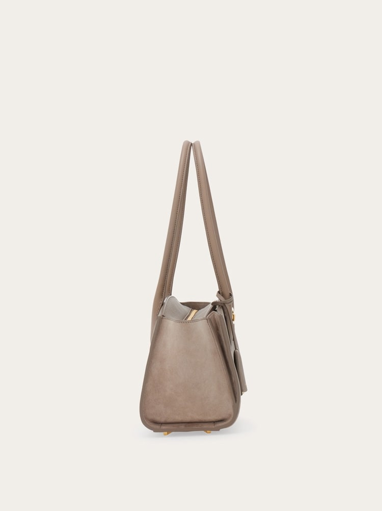 New Ferragamo Studio Soft bag East West (M) Gallery image 3