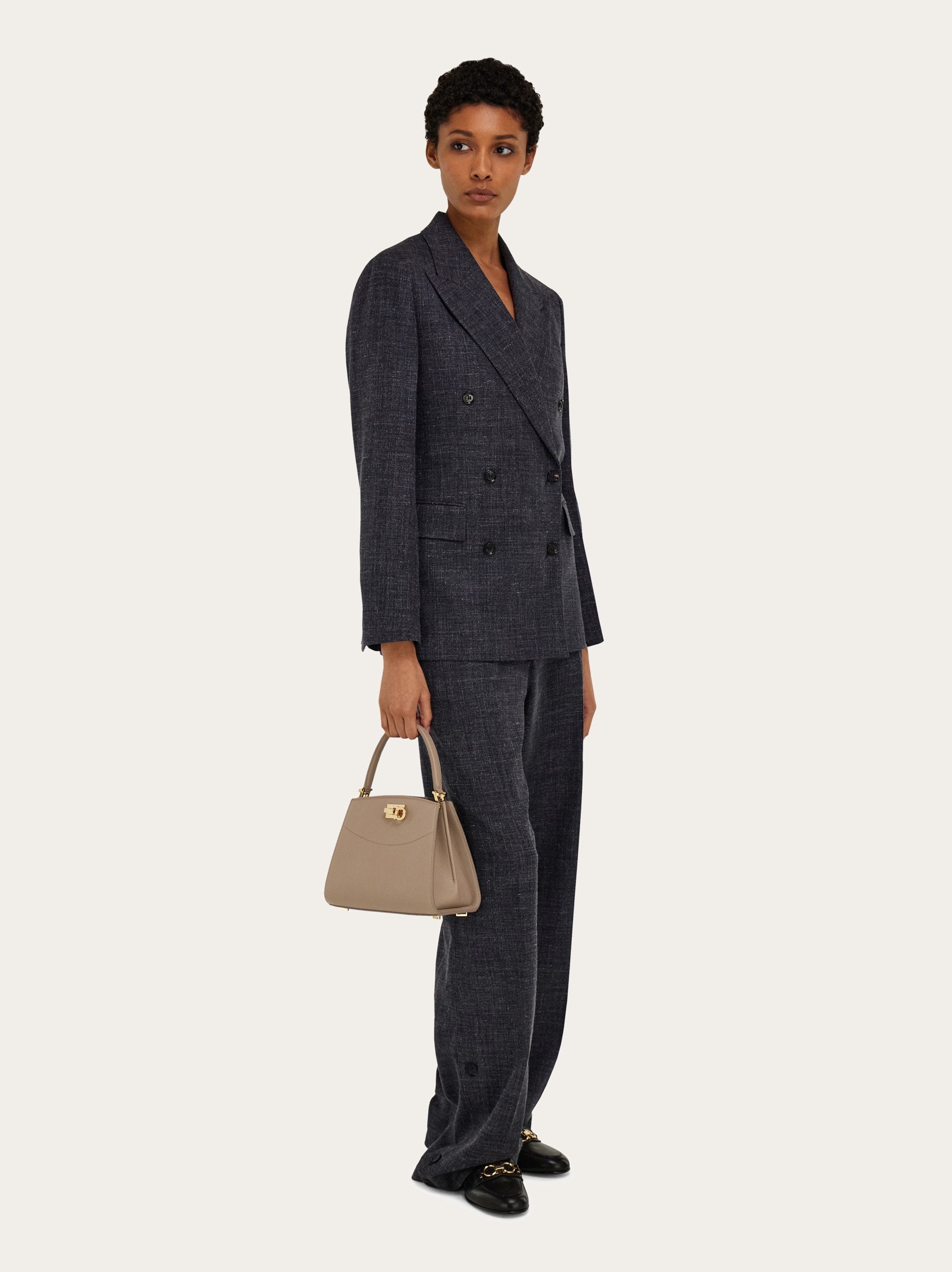 【FERRAGAMO】フェラガモ　STUDIO BOX BAG New Ferragamo Studio Box bag (M) - Women | Ferragamo