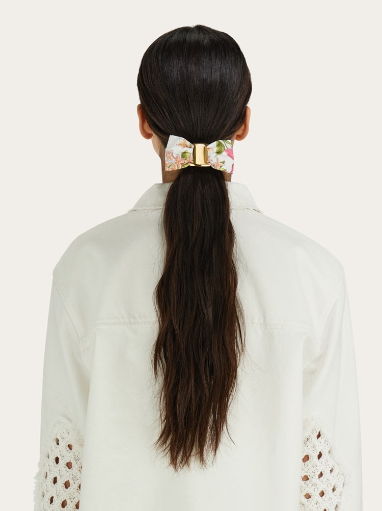 Barrette nœud Vara en soie Gallery image 4