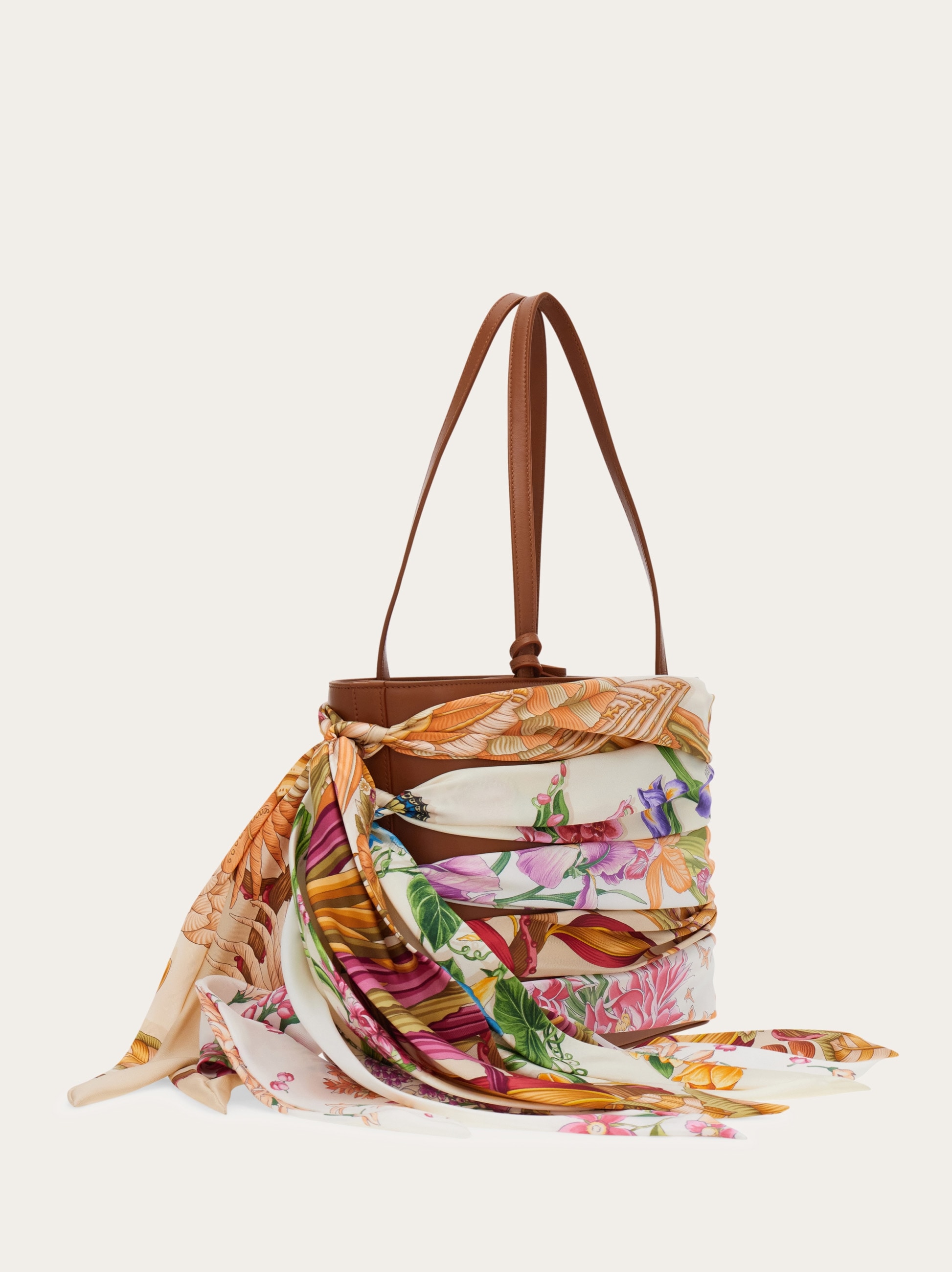 トートバッグ - ウィメンズ | Ferragamo