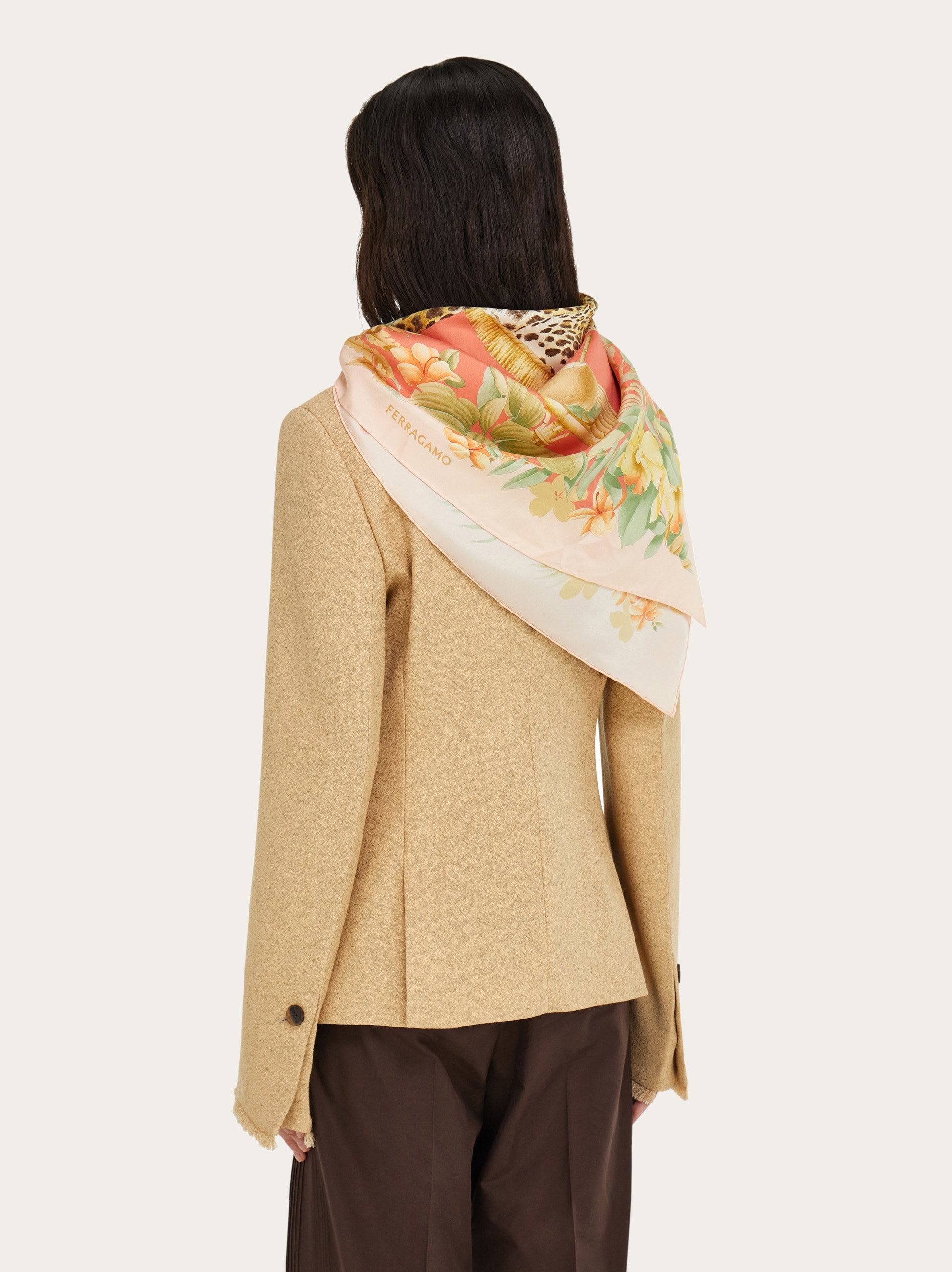 【CEEKAY】新品 Ferragamo フェラガモ シルク スカーフ2枚 ウィメンズ シルクスカーフ・バンドゥ｜フェラガモ
