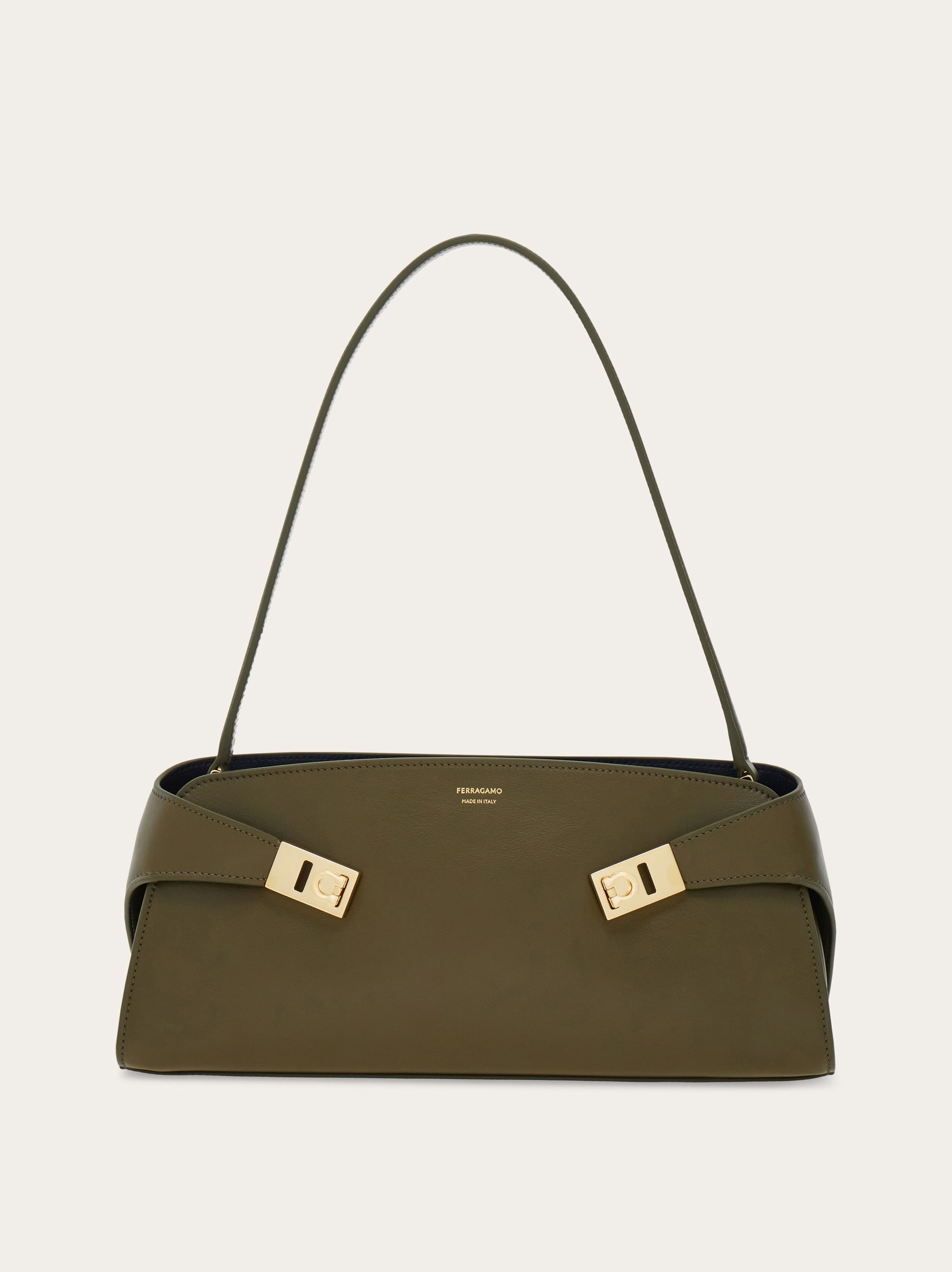 East-West Hug ショルダーバッグ - ウィメンズ | Ferragamo