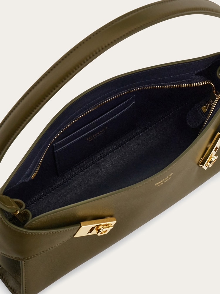 East-West Hug shoulder bag Gallery image 5