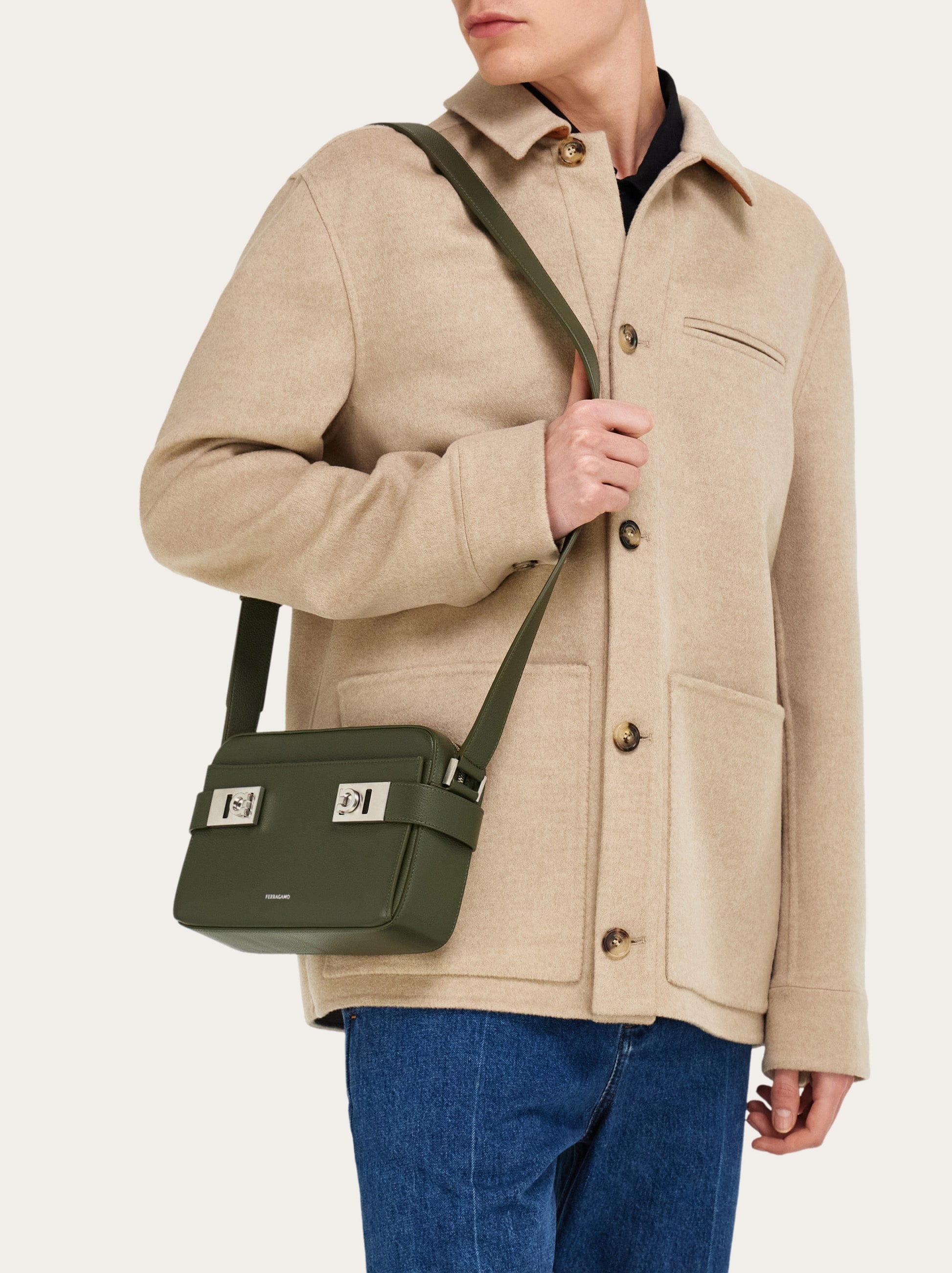 ガンチーニ ショルダーバッグ - メンズ | Ferragamo