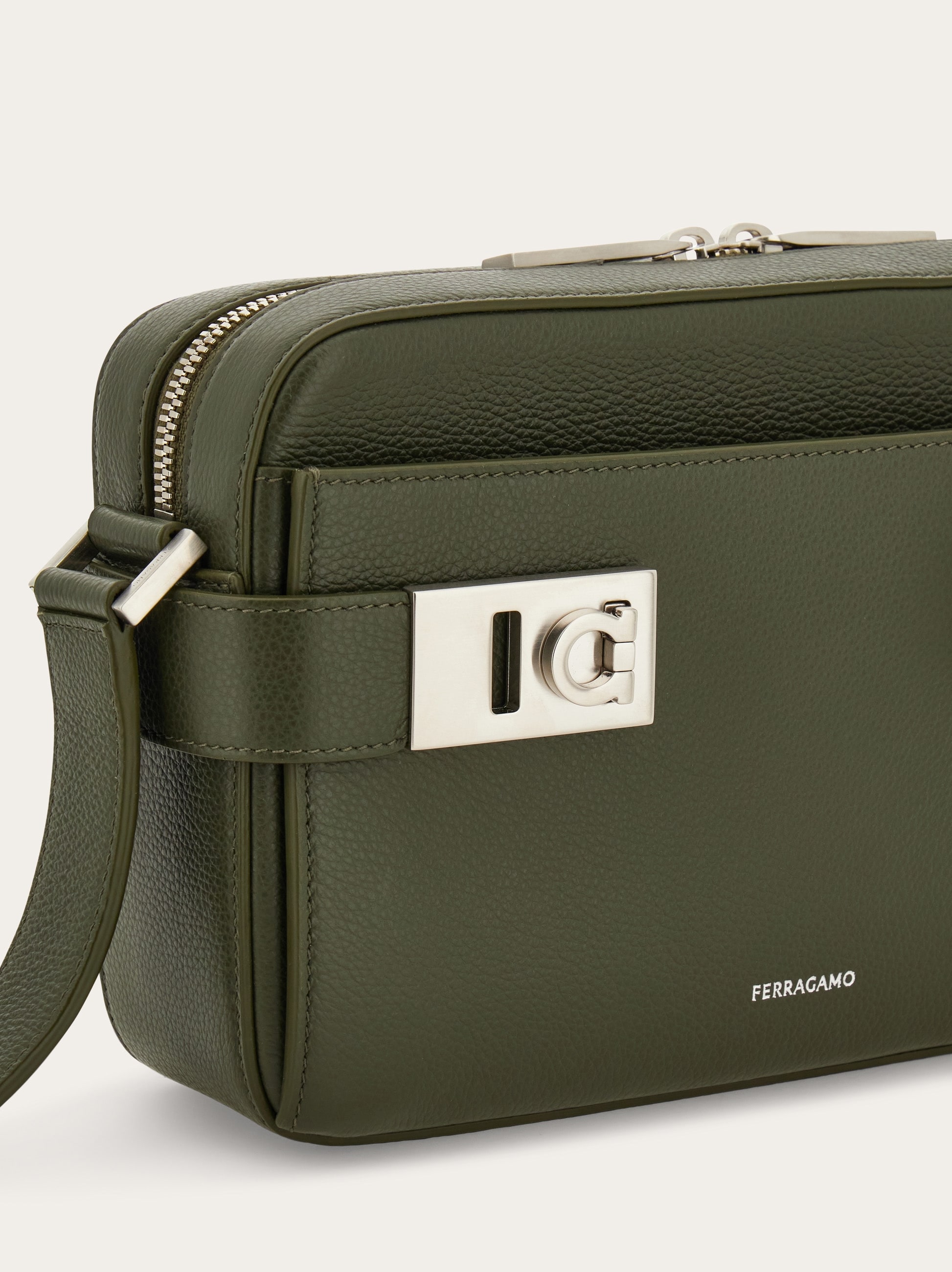 ガンチーニ ショルダーバッグ - メンズ | Ferragamo