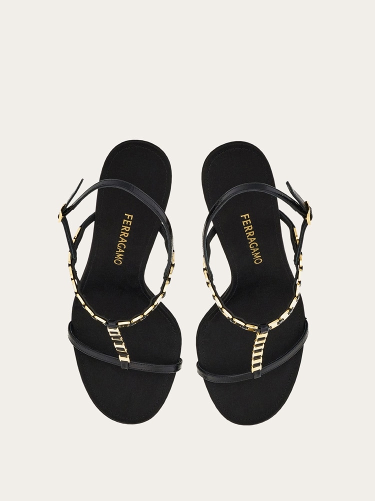 Vara chain T-strap sandal Gallery image 3
