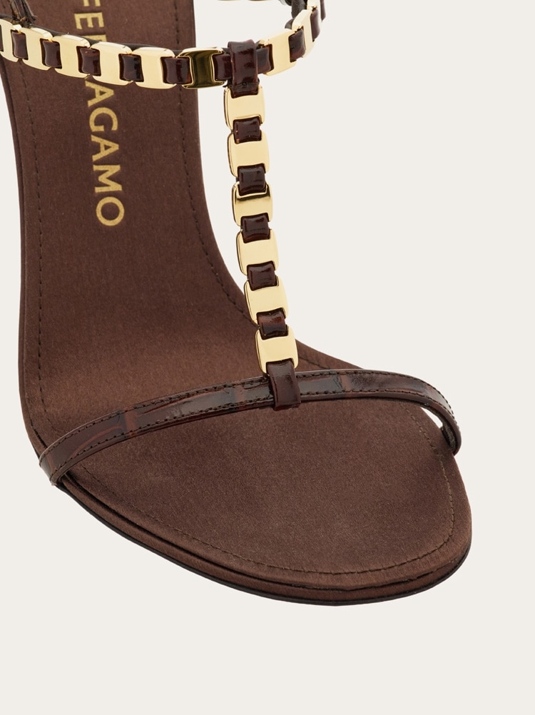 Vara chain T-strap sandal Gallery image 6