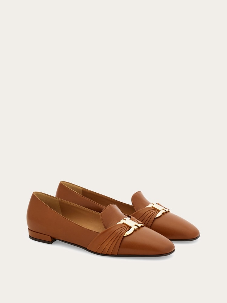 Gancini ornament loafer Gallery image 2