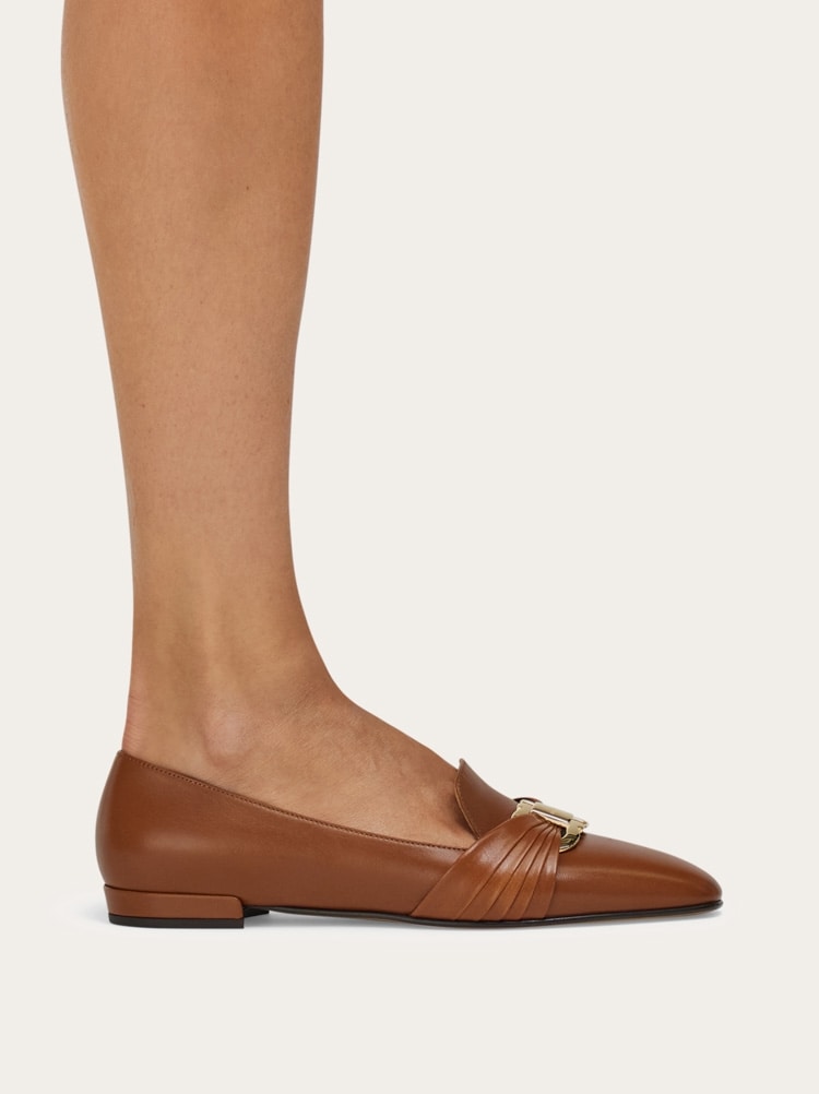 Gancini ornament loafer Gallery image 4