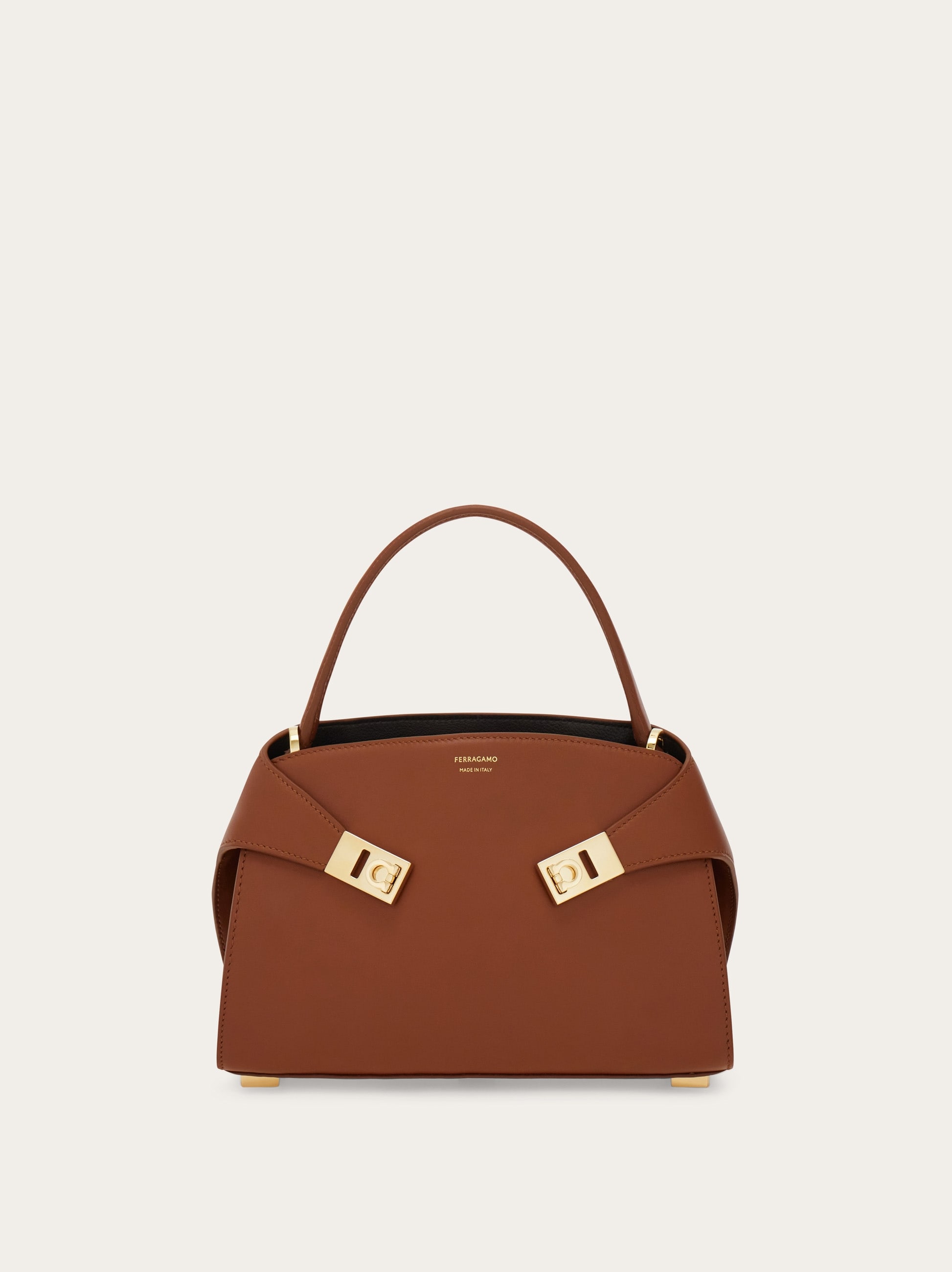 Salvatore Ferragamo ブラウンハンドバッグ Hug soft bicolor handbag (XS) - Women | Ferragamo