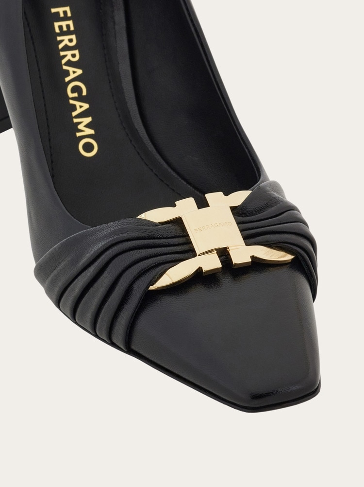 Gancini ornament pump with bock heel Gallery image 5