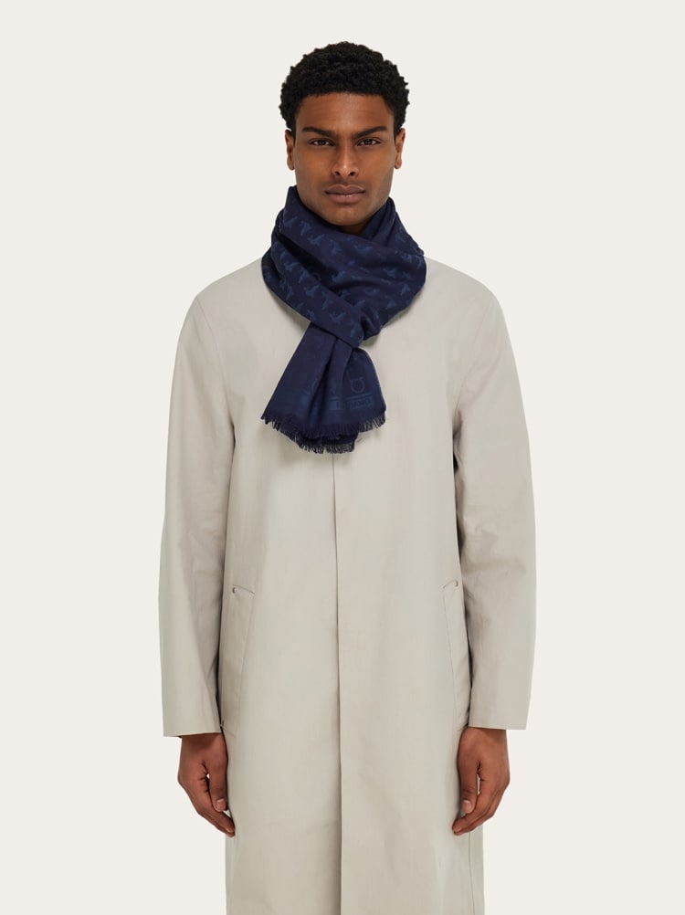 Bufanda jacquard estampado Shark Gallery image 3