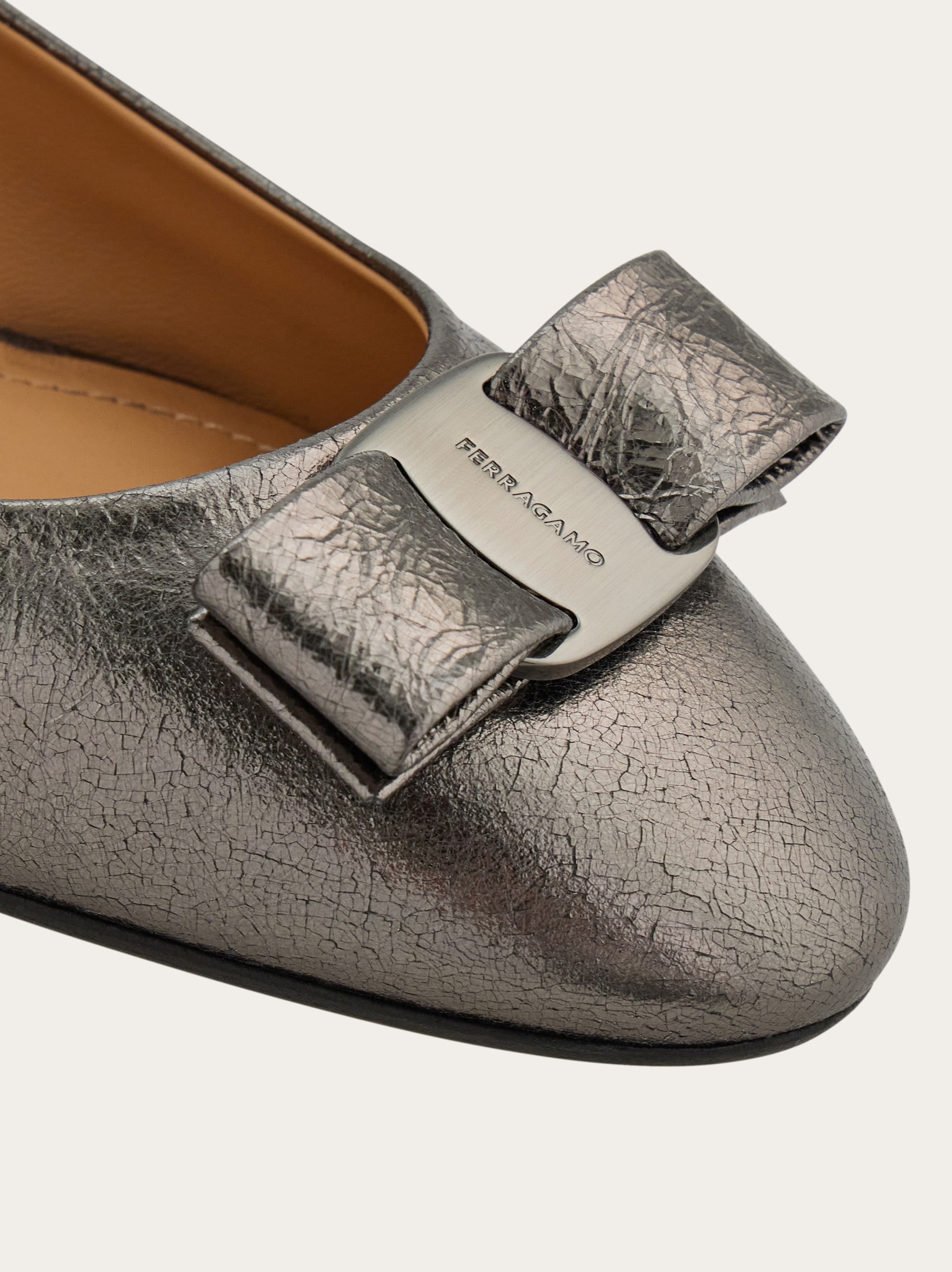 Vara bow ballet flat - Women | Ferragamo