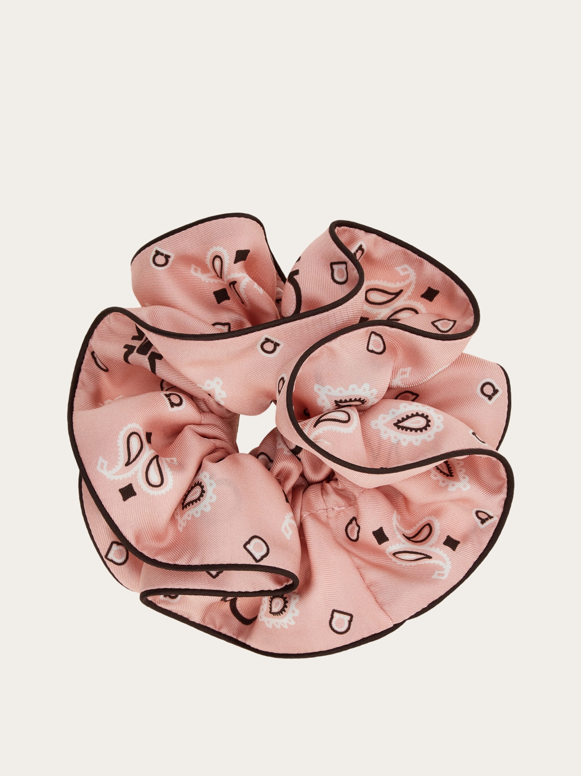 Arabesque print silk scrunchie - Women | Ferragamo