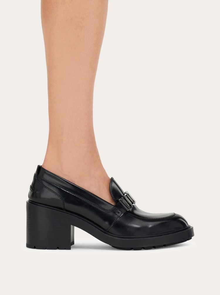 Loafers Vara chain Gallery image 4