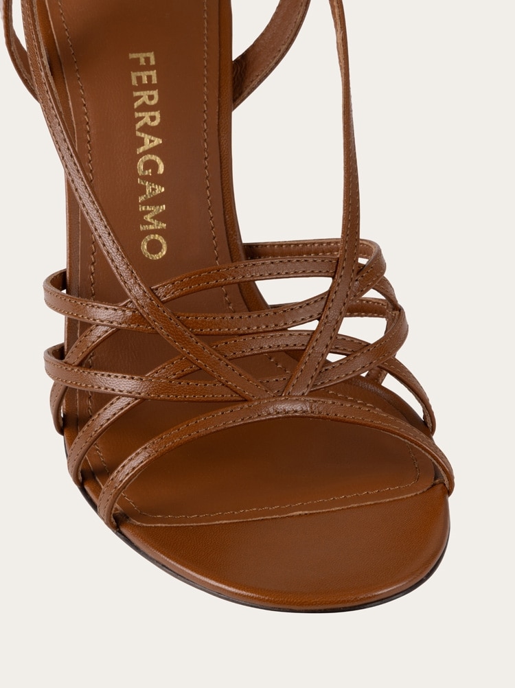 Strappy sandal Gallery image 5