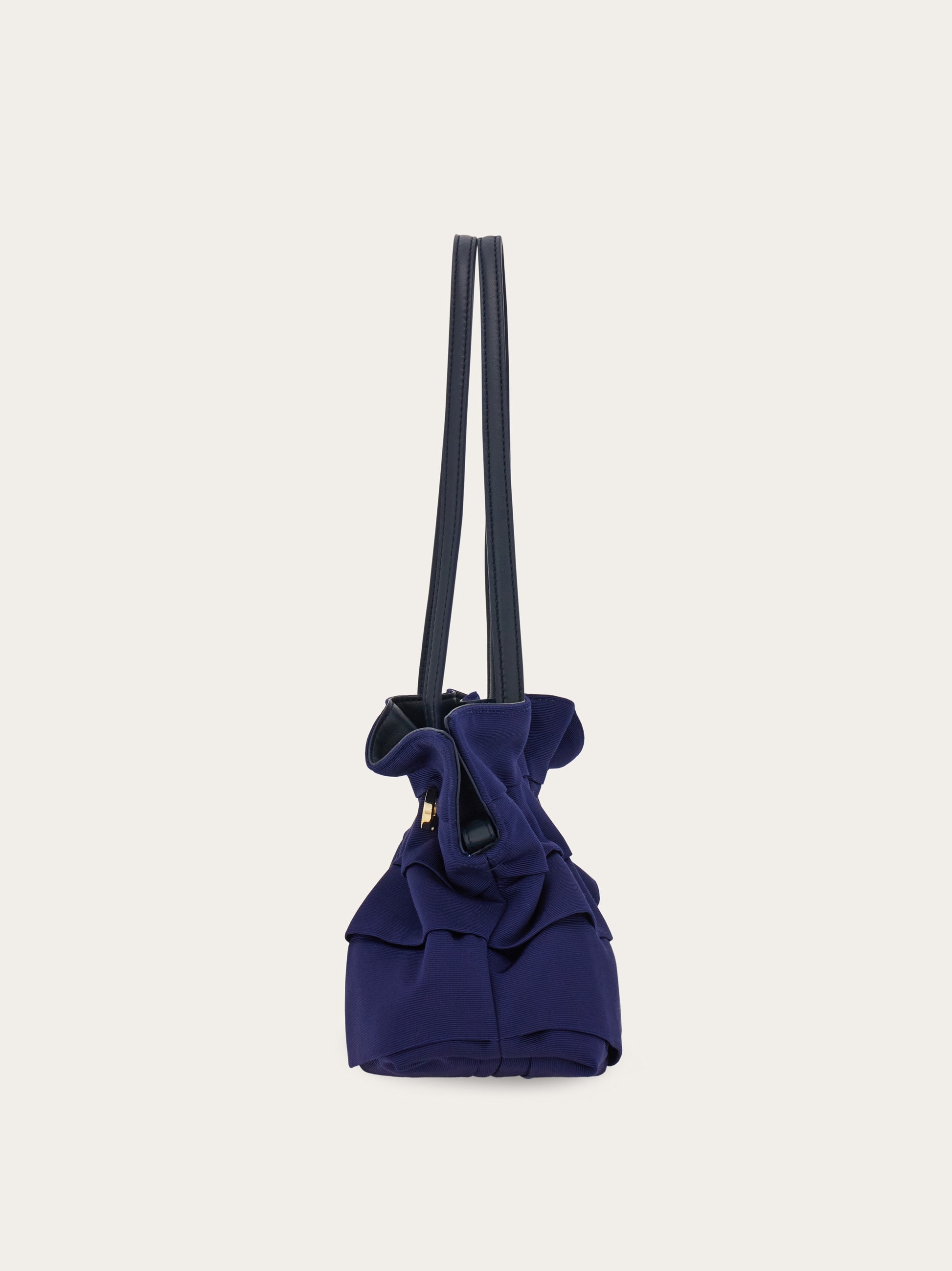 フェラガモ　ネイビー　バック フェラガモ ソフトバッグ(S) - ウィメンズ | Ferragamo