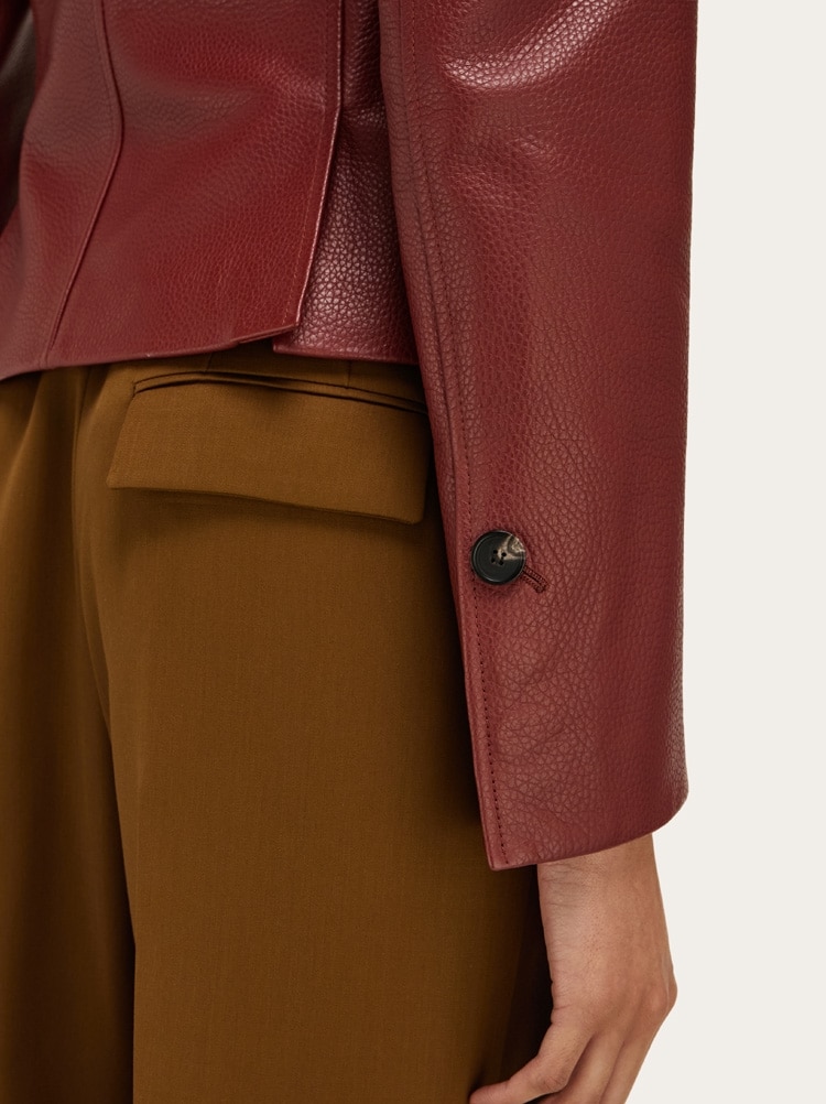 Chaqueta ceñida de ciervo Gallery image 5