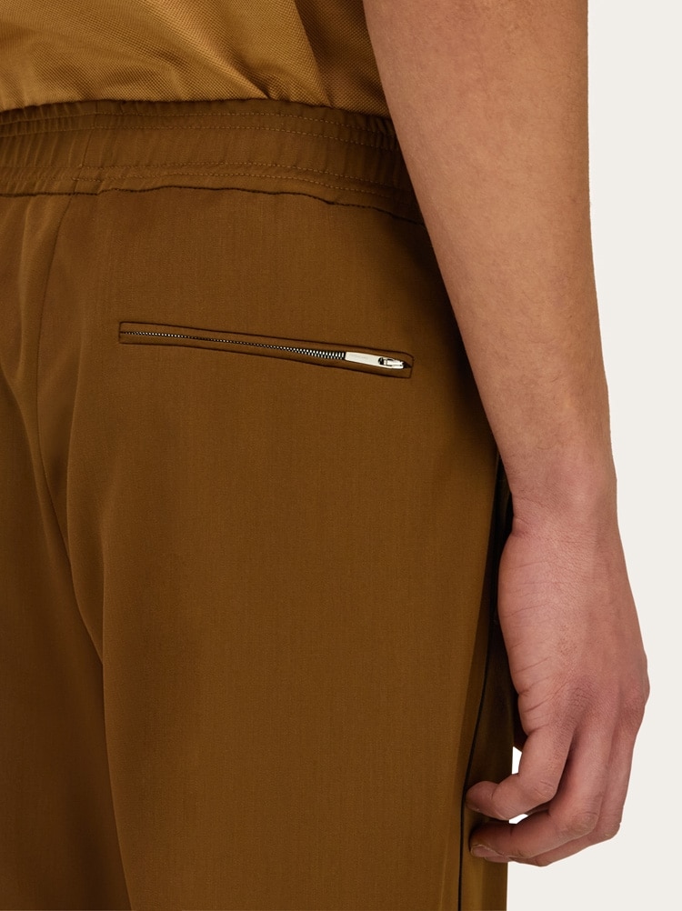 Pantalones deportivos Gallery image 6