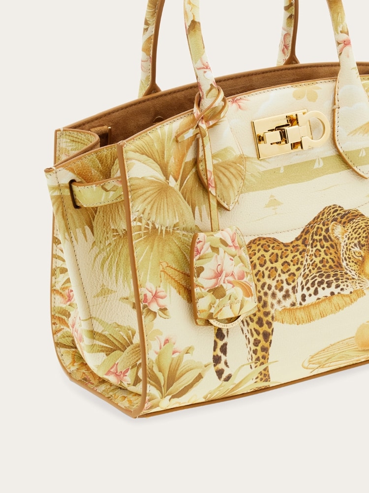 New Ferragamo Studio Soft bag (M) Gallery image 8