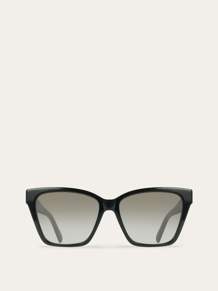 Sunglasses Gallery image 1