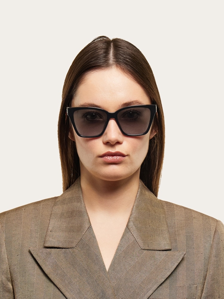 Sunglasses Gallery image 3