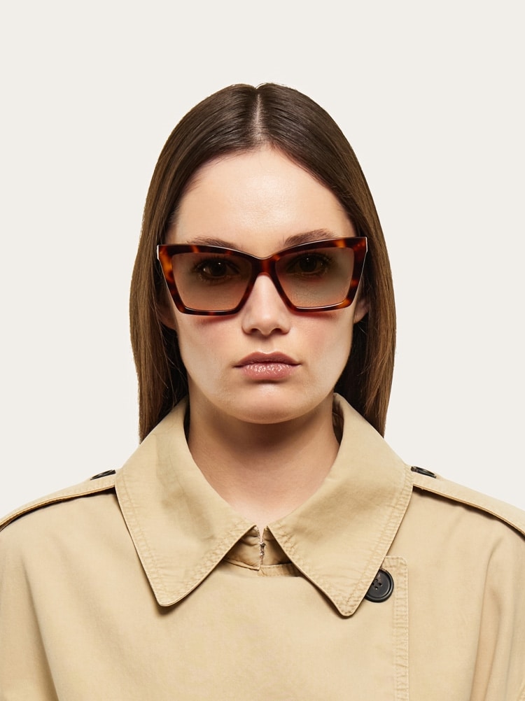 Rectangular frame sunglasses Gallery image 3