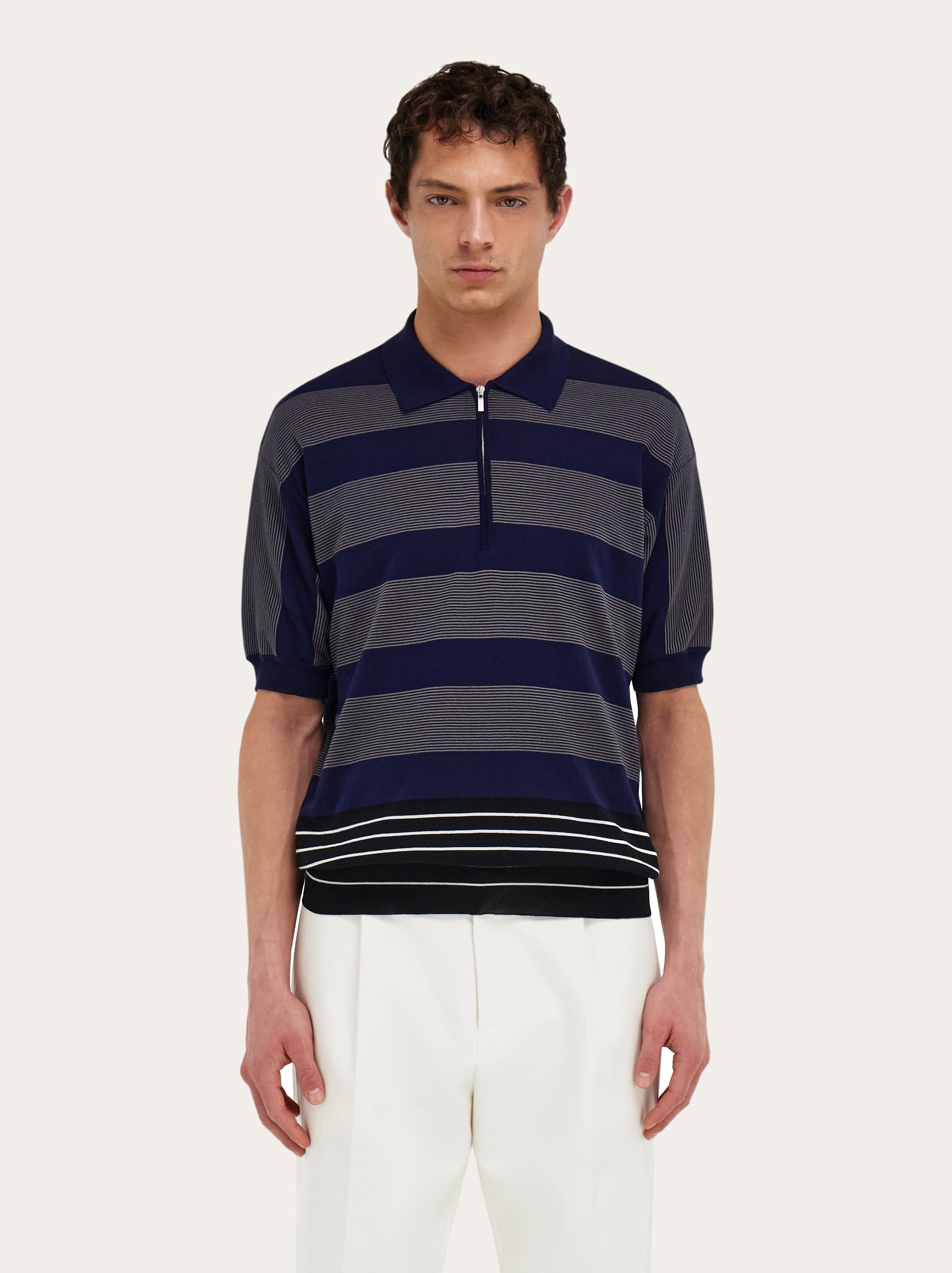 Salvatore Ferragamo ネイビー ポロシャツ Polo with zip collar - Men | Ferragamo