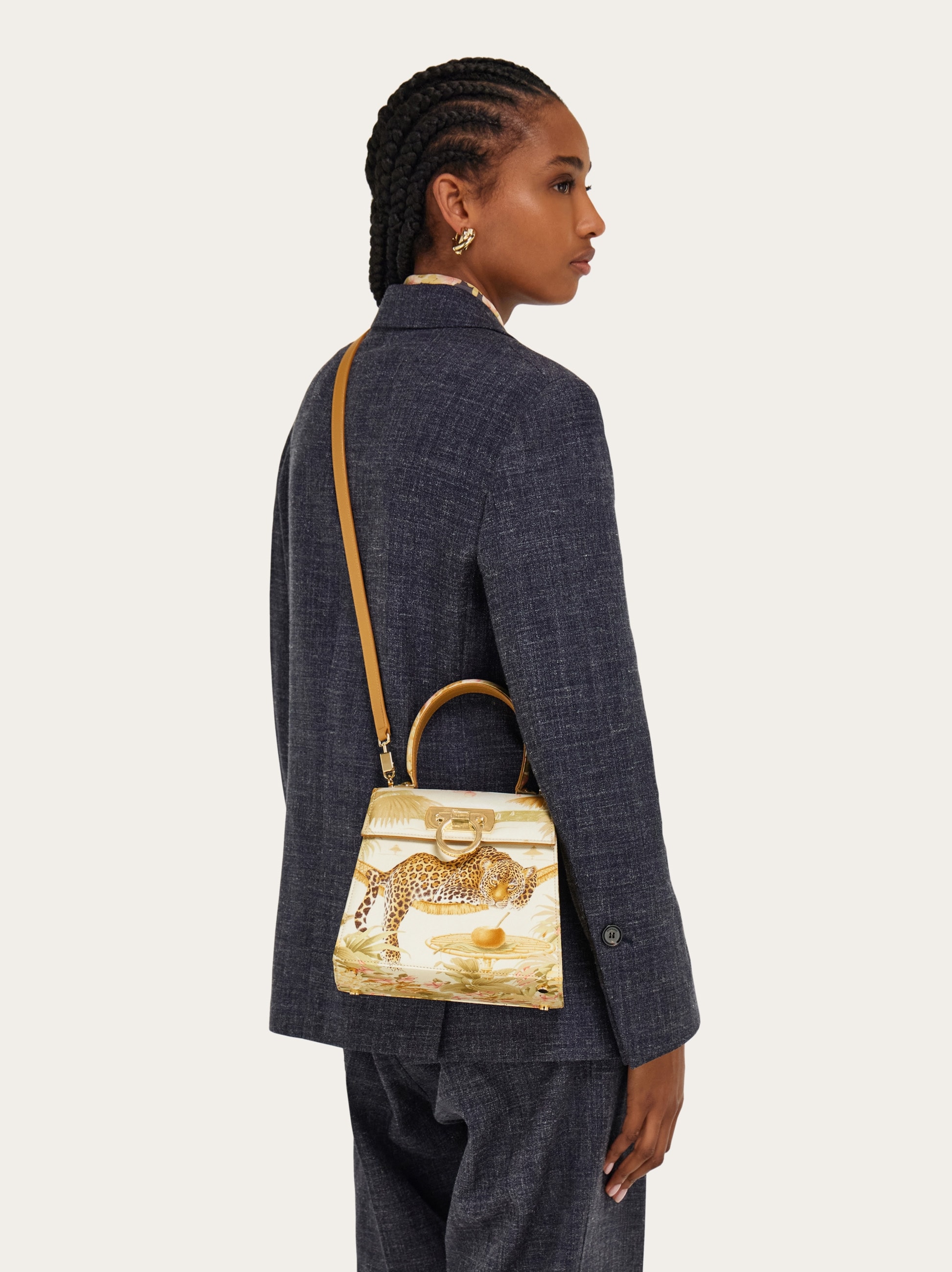 Iconic Top Handle (S) - Women | Ferragamo