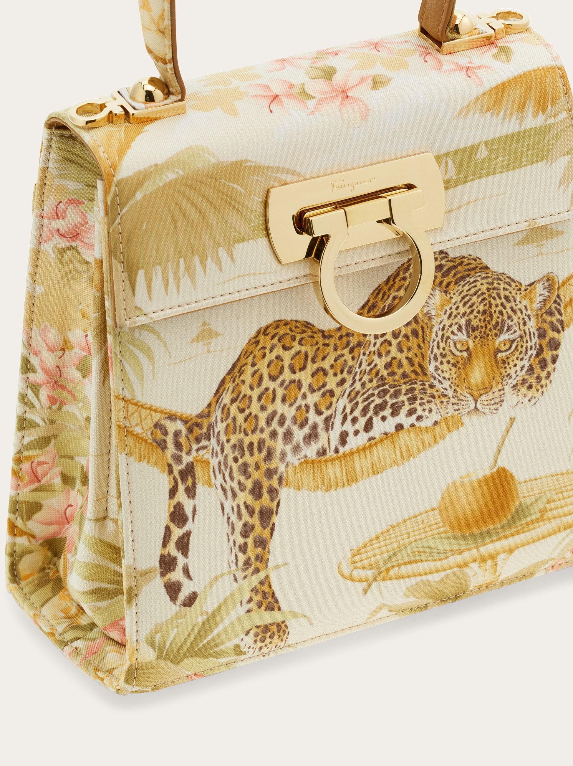Iconic Top Handle (S) - Women | Ferragamo