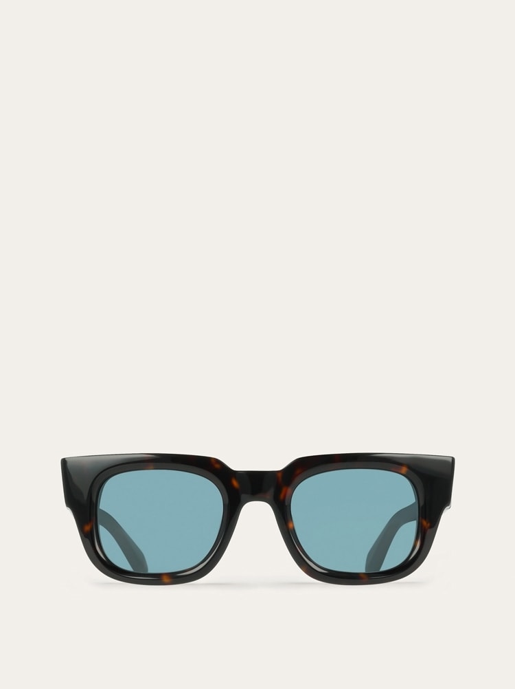 Sunglasses Gallery image 1