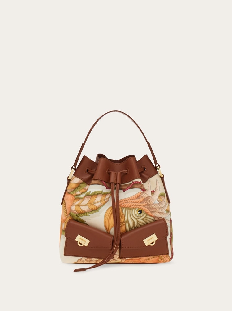 Multipocket bucket bag Gallery image 1