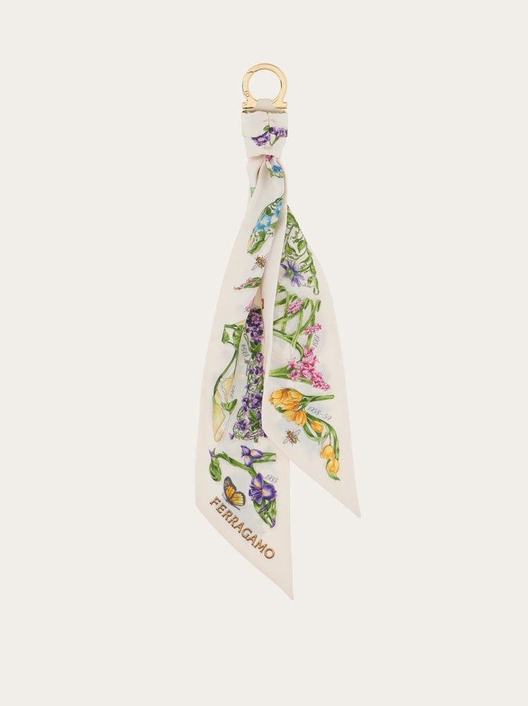 Silk keyholder Gallery image 1