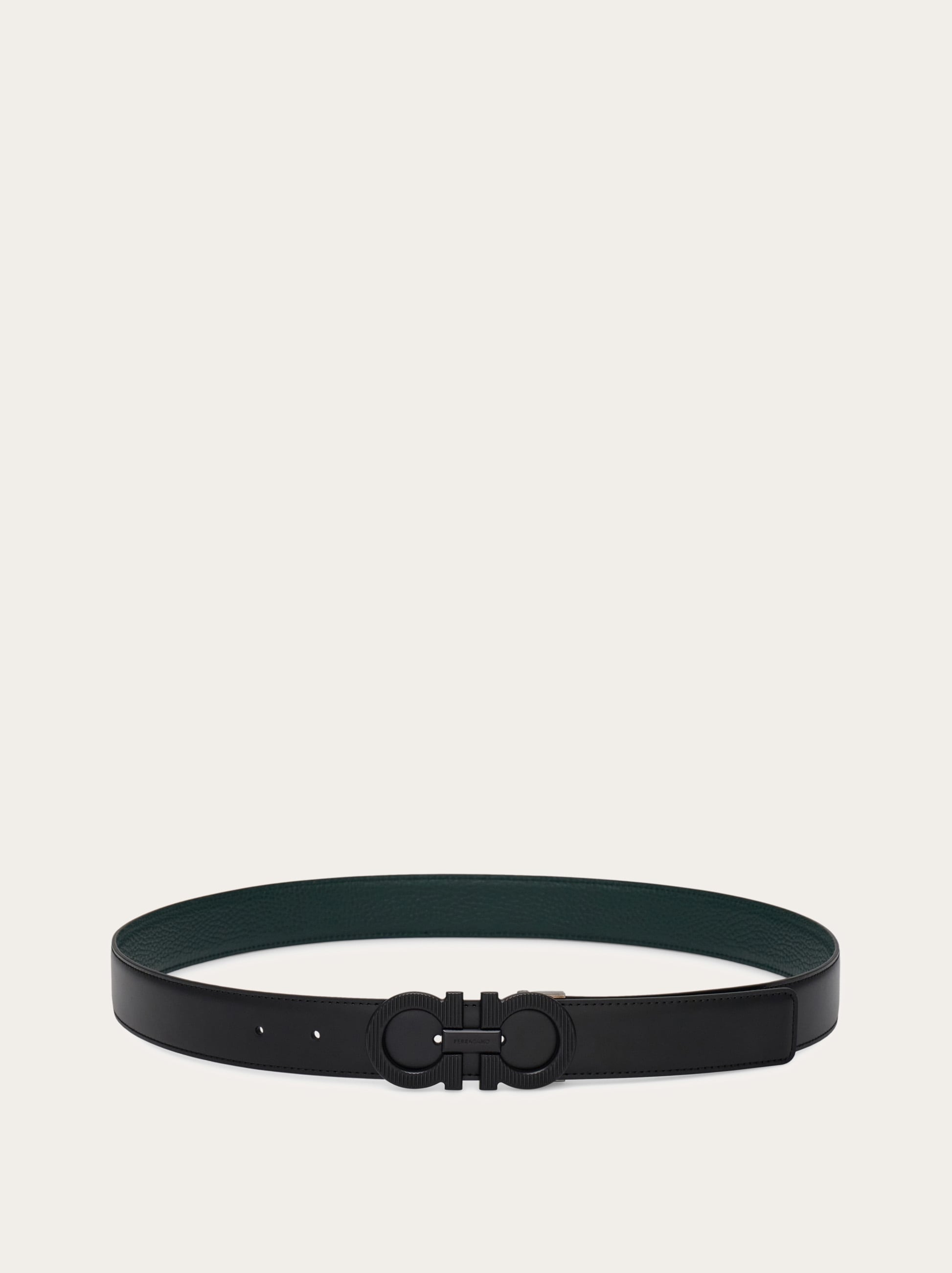 Reversible and adjustable knurled Gancini belt - Men | Ferragamo
