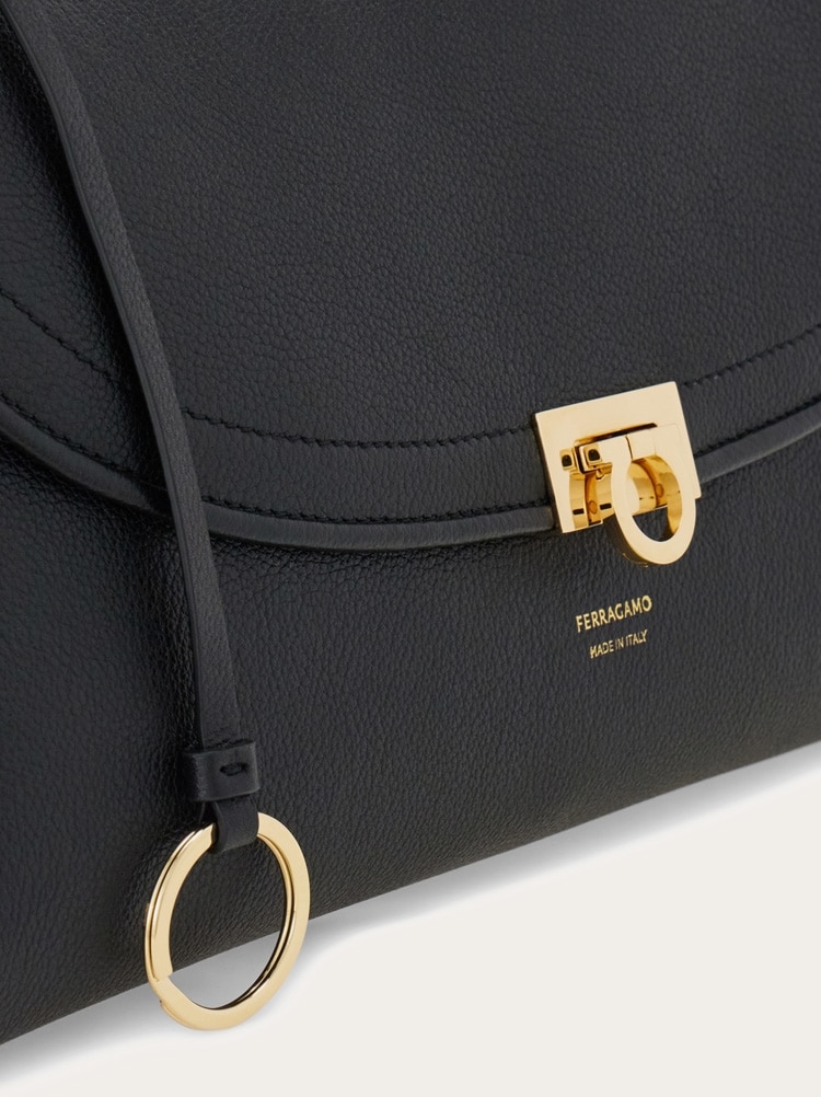 Bolso de hombro Ferragamo Sofia 2026 (M) Gallery image 8