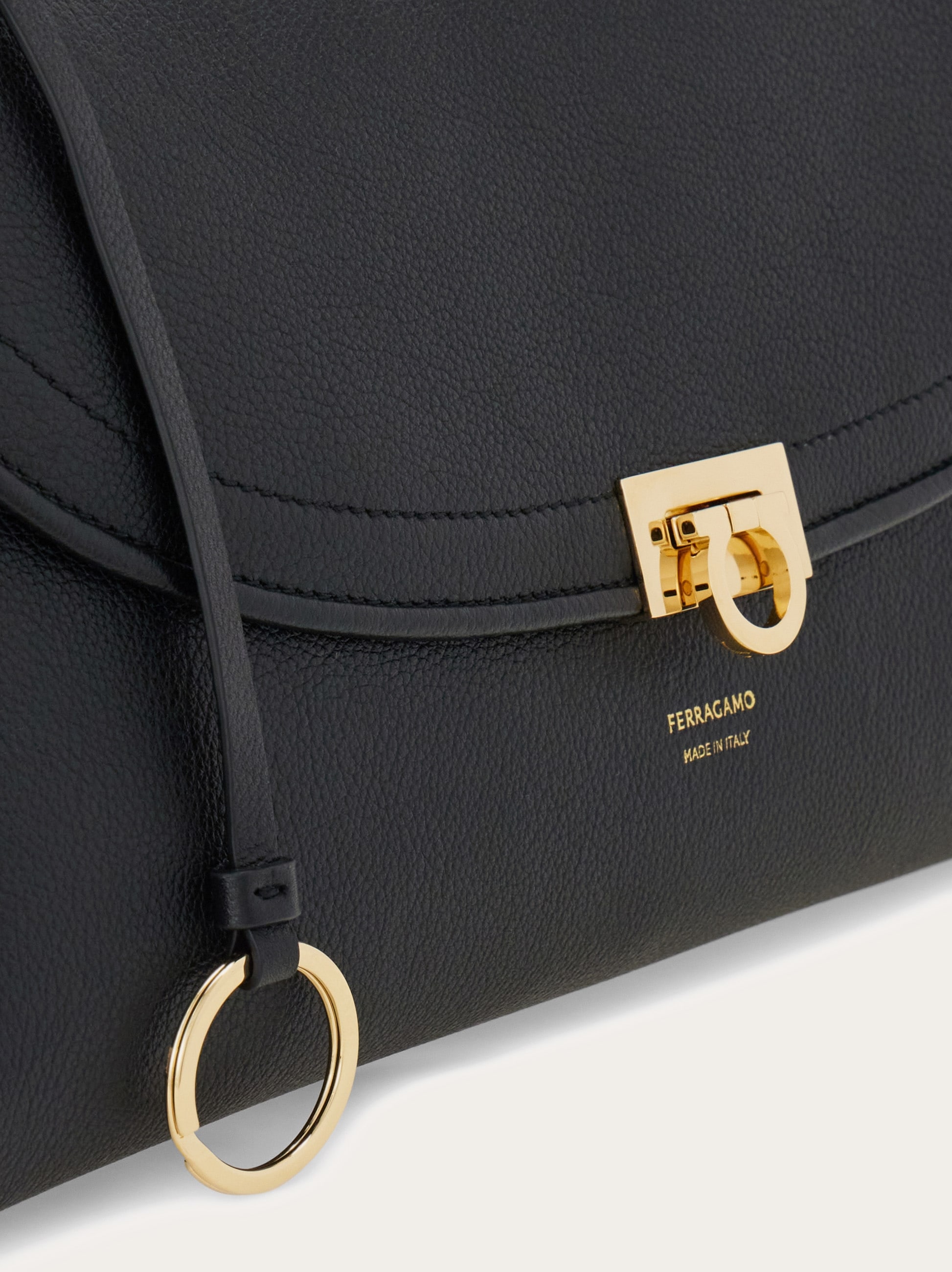 カーフ - ウィメンズ | Ferragamo