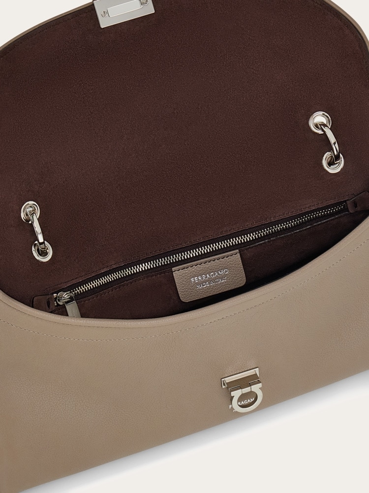 Bolso de hombro Ferragamo Sofia 2026 (M) Gallery image 6