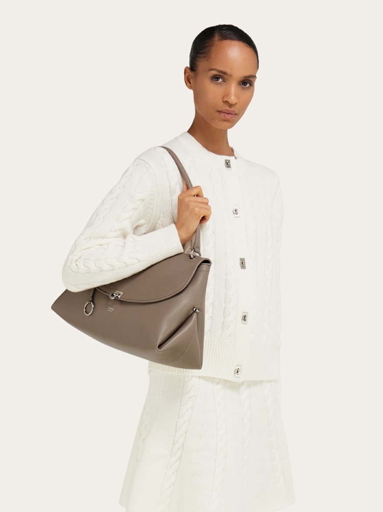 Sac porté épaule Ferragamo Sofia 2026 (L) Gallery image 2