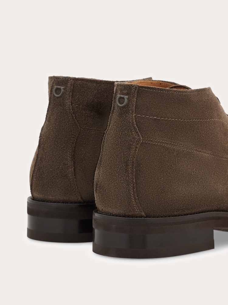 Suede desert boot Gallery image 4