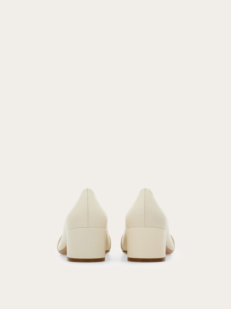 Gancini ornament pump Gallery image 5