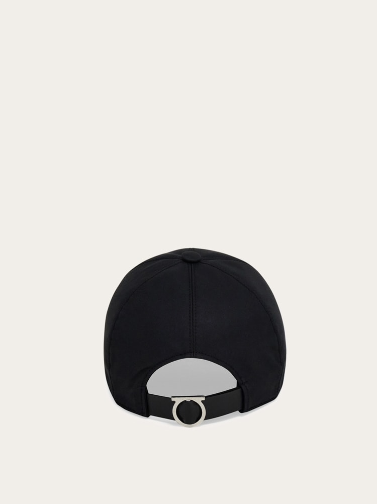 Gorra con firma Gallery image 3
