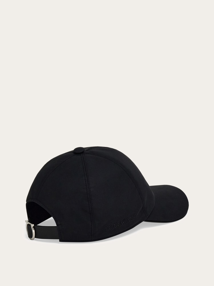 Gorra con firma Gallery image 7