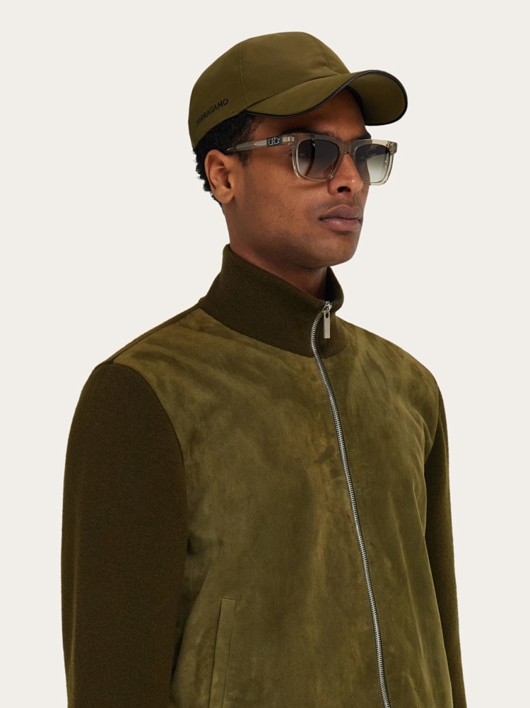Baseball cap with tonal signature Gallery image 4