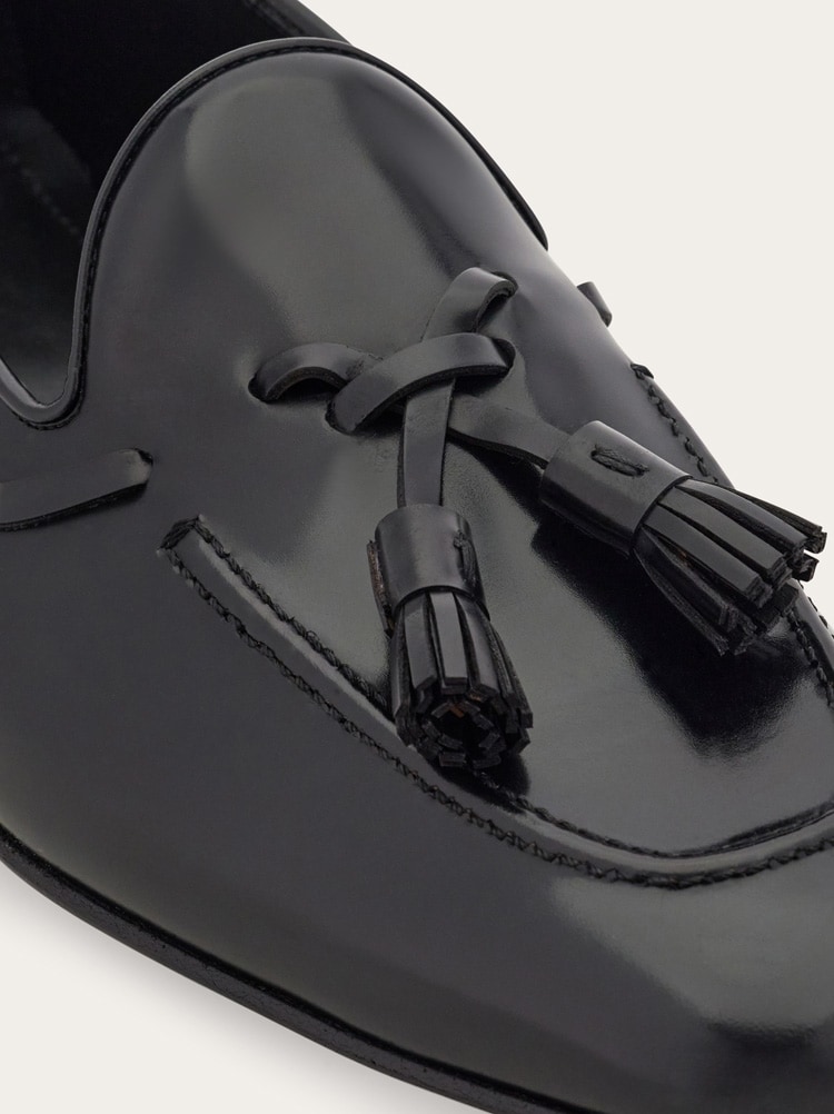 Mocasines con borlas Gallery image 6