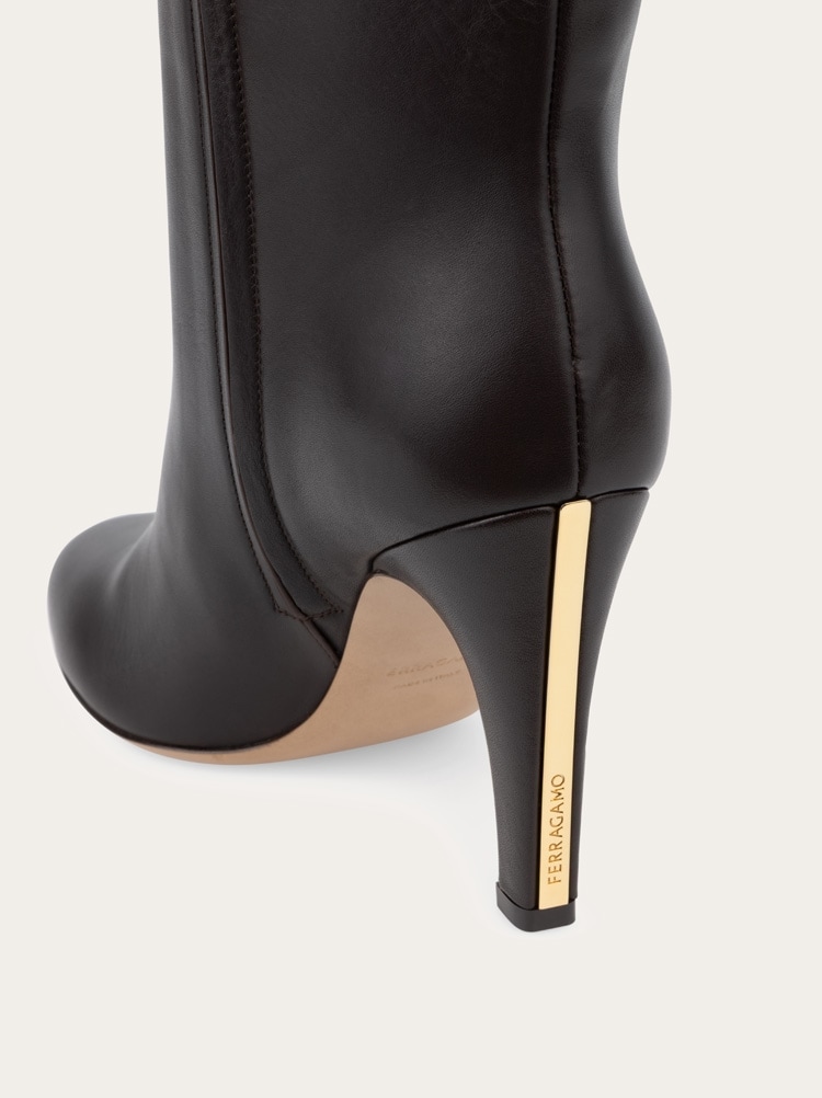 Knee high boot Gallery image 8