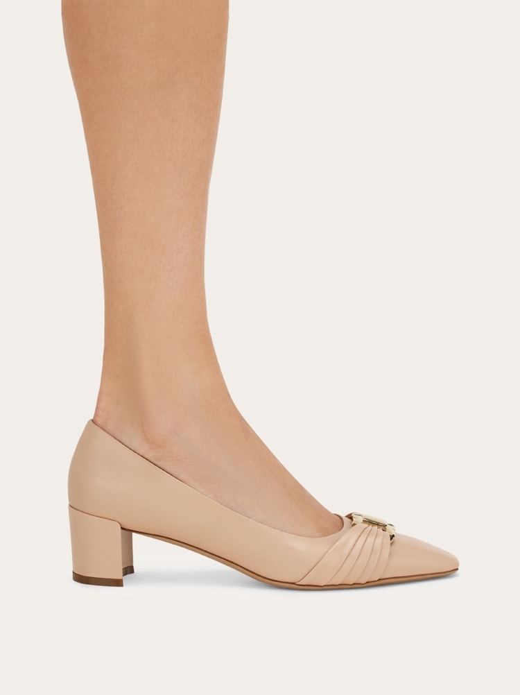 Gancini ornament pump Gallery image 4