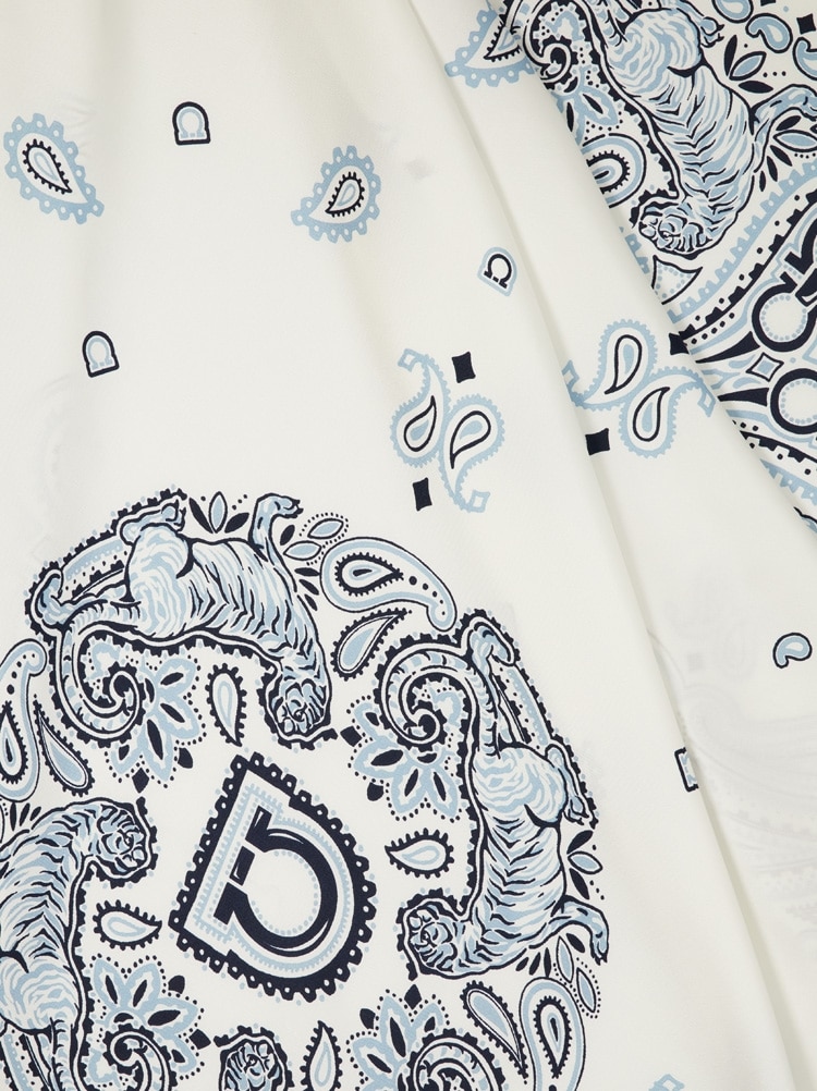 Arabesque print silk stole Gallery image 2