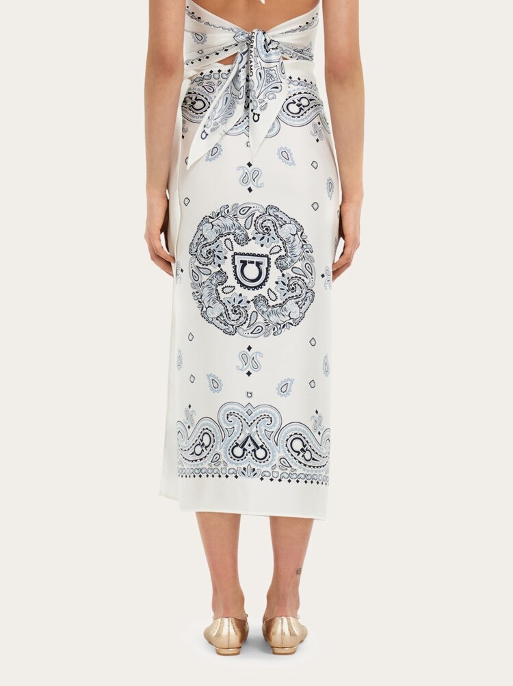 Arabesque print silk stole Gallery image 6